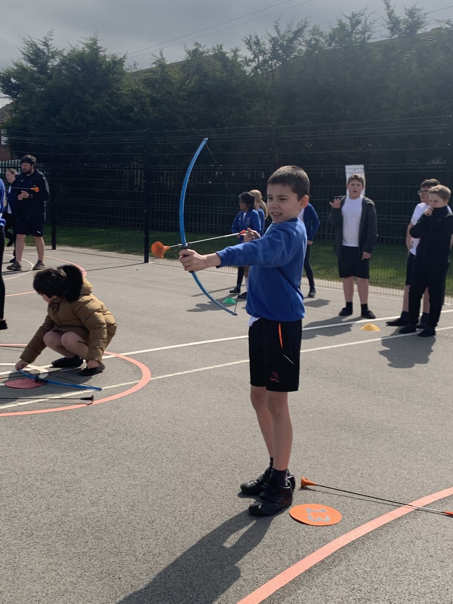 StMarysRCFW's tweet photo. Year 5 enjoying archery in their last PE lesson of the term 🏹 @VolSportOLDHAM https://t.co/Wi38yQMKo2