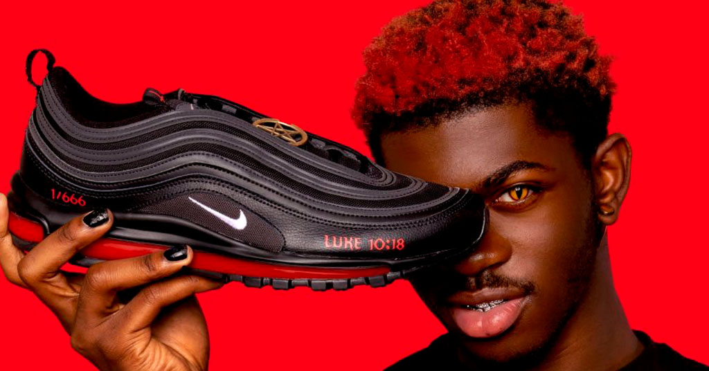 instinctmag's tweet photo. Sneaker Giant Says 'Oh Hell Naw' To Satan Shoes! https://t.co/DpiVCAU4Uz #LilNasX #CallMeByYouName #Montero #nike #sneakers https://t.co/3SzgC3U5p0