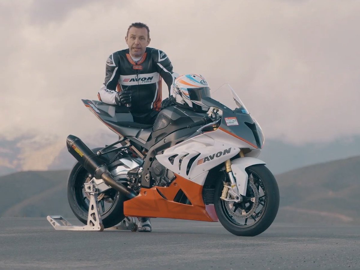 Avon Tyres tweet media