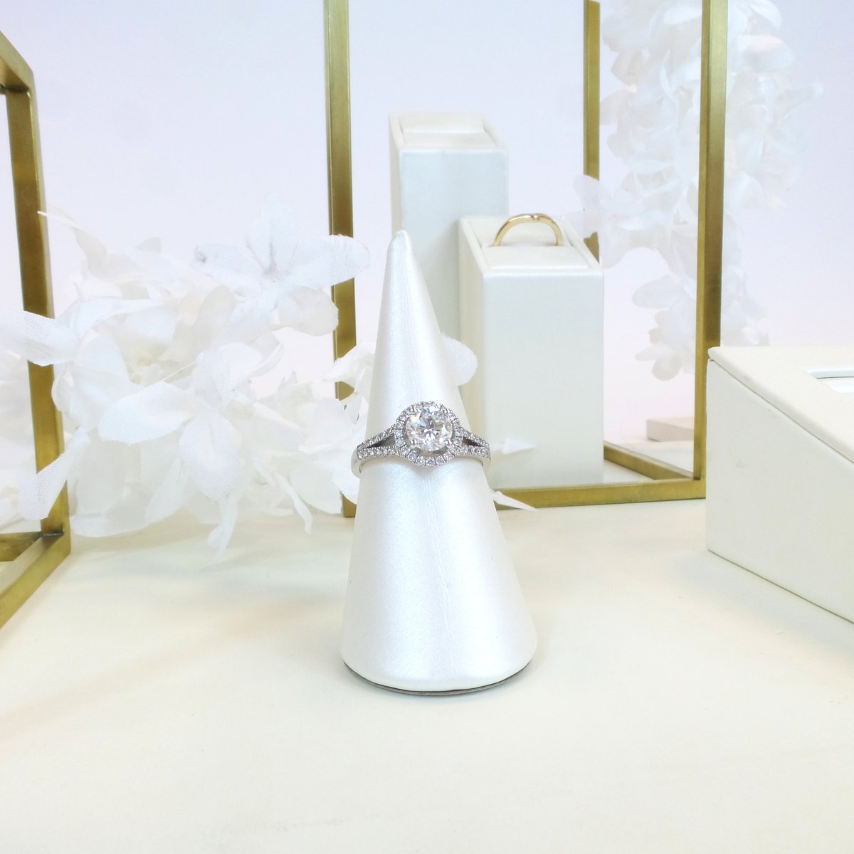 TJDCGroup's tweet photo. Shimmery silk, brushed gold and white florals: the ingredients for creating the perfect wedding display. 
With reopening just weeks away bridal jewellery sales are expected to soar! is your store wedding ready?

#weddingboom https://t.co/30eGCY5KER