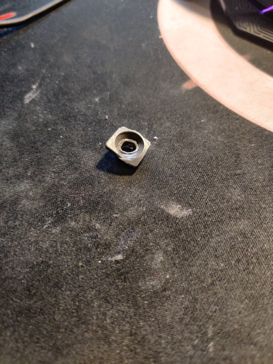 CyReiDigi's tweet photo. @IKEAUKSupport what is this and how do I get more of them? They are from a kitchen cabinet https://t.co/kbOrPKOMzJ