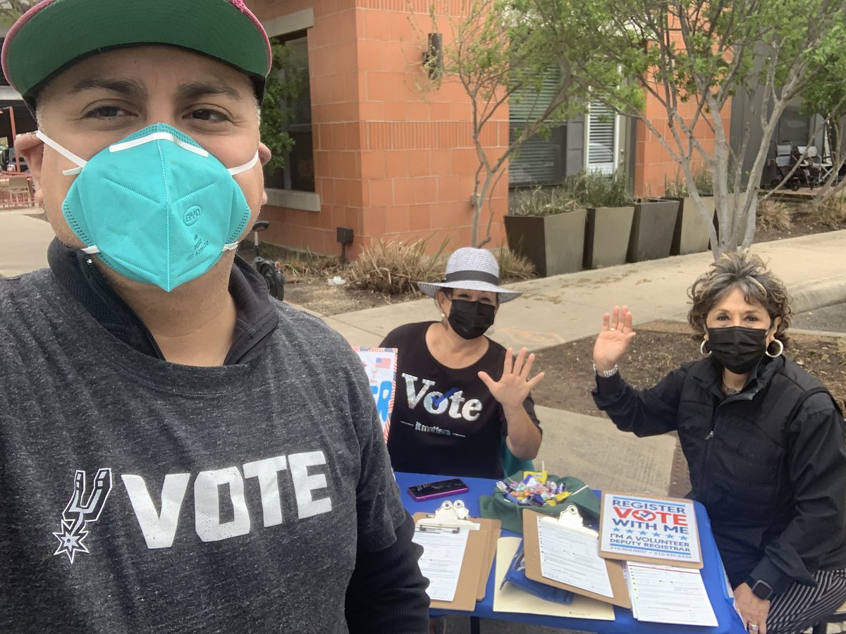 ItsCarlosSoto's tweet photo. Had an amazing time registering and chatting with #Voters in our community at #BestQualityDaughter #TheHistoricPearl Thank you @GinaOrtizJones for organizing these #AAPI and #AAPIAlly Voter Registration events in #SanAntonio #Texas #YourVoteIsYourVoice #SuVotoEsSuVoz 🗳 https://t.co/hQFePkiRcq