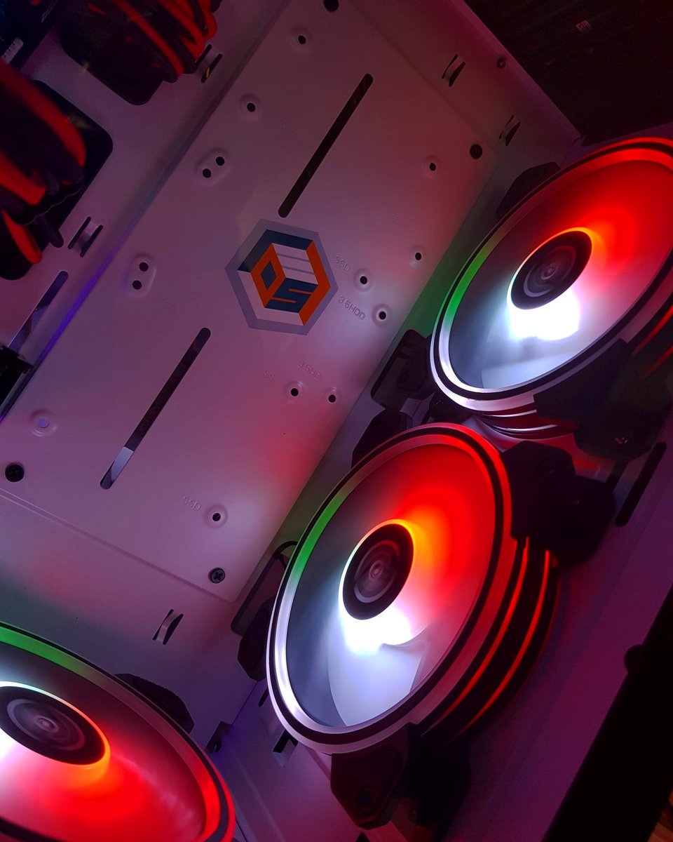 OfiStoreOrlando's tweet image. Open Monday to Saturday
9:30am to 7:00pm
🔽11301 South Orange Blossom Trail, Suite 201-A, Orlando FL 32837
Any questions? Call us 👉407-600-1078👈
#computerrepair #smallbusiness #fixcomputer #gamingbuild #orlando #smallbusiness #it #gamers