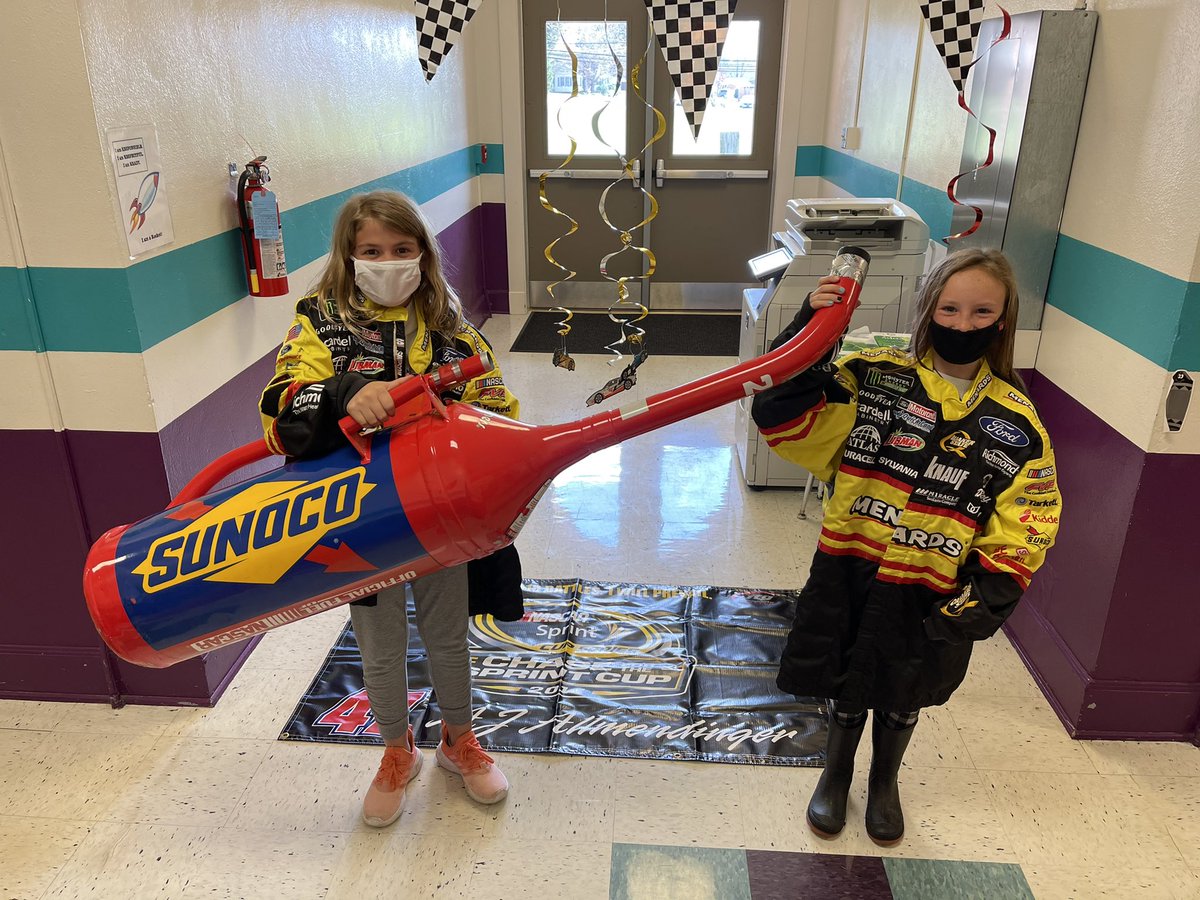 Anna Allman tweet media