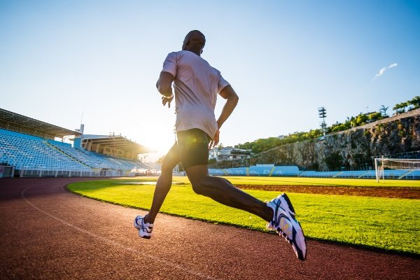 SolosAnalytics's tweet photo. Athletes can use FeverGuard as protection from viruses and to monitor body temperature to determine how they are handling their training load. For example, a decreasing body temperature during training could be an early indicator that the body needs to stop and rest. #sports https://t.co/lGFQ54KfCD