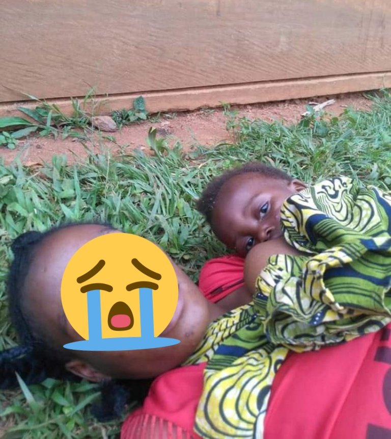 BopomiM's tweet photo. 🔴Arrêt sur image. #CongoIsBleeding

Un enfant entrain de prendre le lait maternel de sa mère déjà morte, tuée par les Adf hier à Beni_Manyama pendant la journée.
@_klyklyy @KalashCriminel @Dadju @youssouphamusik https://t.co/p32VY46Dke