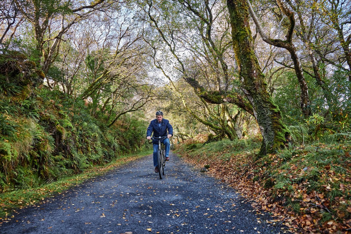 rte's tweet photo. 'Iarnród Enda' follows Enda Kenny as he searches for pointers to the future along the long-abandoned railway routes of Ireland. Episode one brings us from ​Waterford to Dungarvan. The six-part series starts tonight at 8.30pm @RTEOne. #IarnrodEnda https://t.co/zbIoiGtTGx