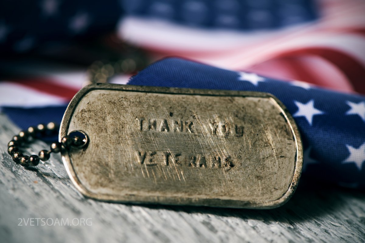 2VetsOAM's tweet photo. The willingness of America's #veterans to sacrifice for our country has earned them our lasting #gratitude

#neverEverFORGET #HugAVet 💜 https://t.co/aKPv9nyYZe