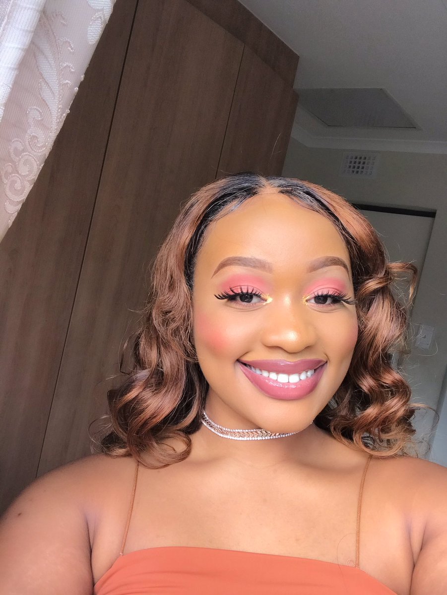 wonderthel_'s tweet photo. With these selfies, I’d like to officially welcome everybody to my birthday month 😍🎈 - don’t forget to peep my pinned tweet
Nandos | #JamesonAprilFools | Anele | eNCA https://t.co/A55ffLySdH