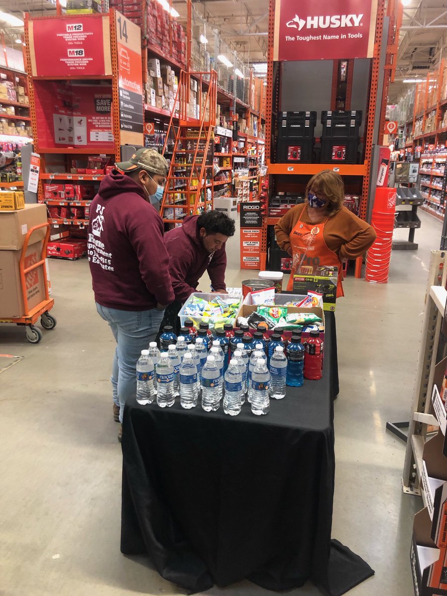 Shaina M-Collins tweet media