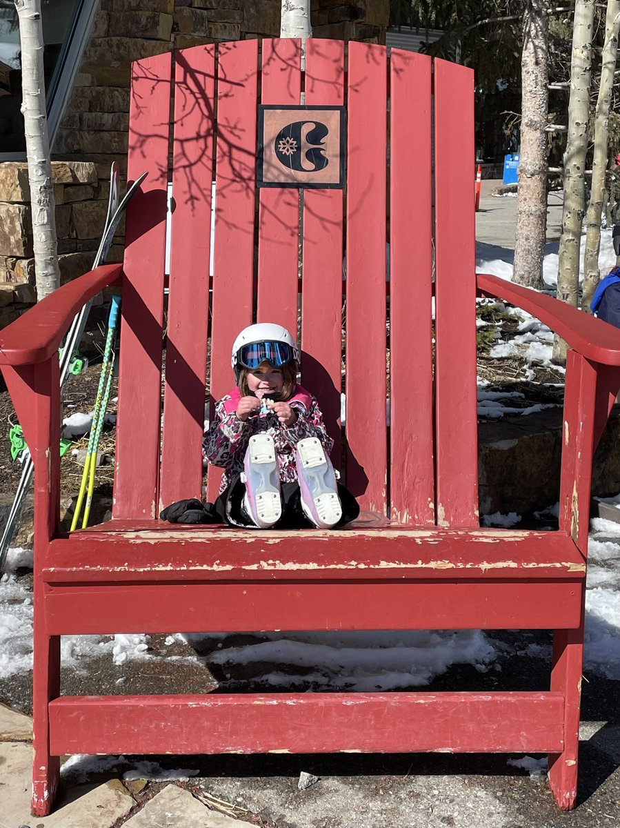 cbay112's tweet image. Flat Stanley went skiing with Pippa in the winter sunshine! ☀️⛷🏔@MocksClassRocks #adventuresofflatstanley