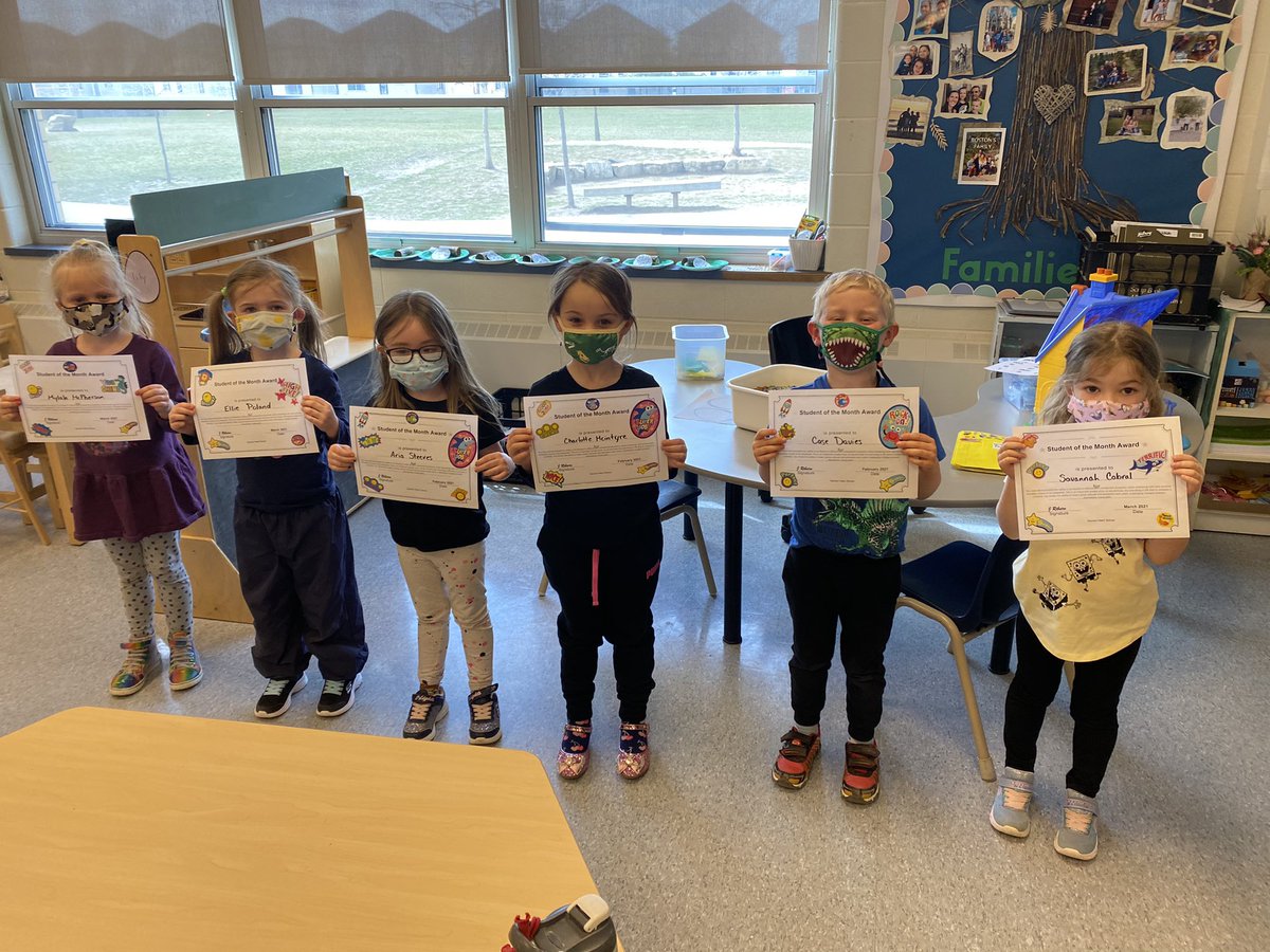 MissRibeiro5's tweet photo. Congratulations to our Student of the month winners! So very proud of my students ! 🏆 @shcsparis https://t.co/ZValLlePCj