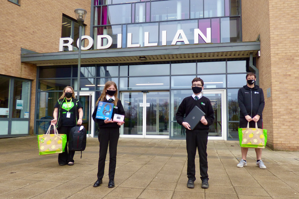 SouthLeedsLife's tweet photo. .@asda in #Middleton donates laptops to support students at @Rodillian_Ac @MiddletonAsda
https://t.co/QQUyj3LuYZ https://t.co/b02eRlRmBW