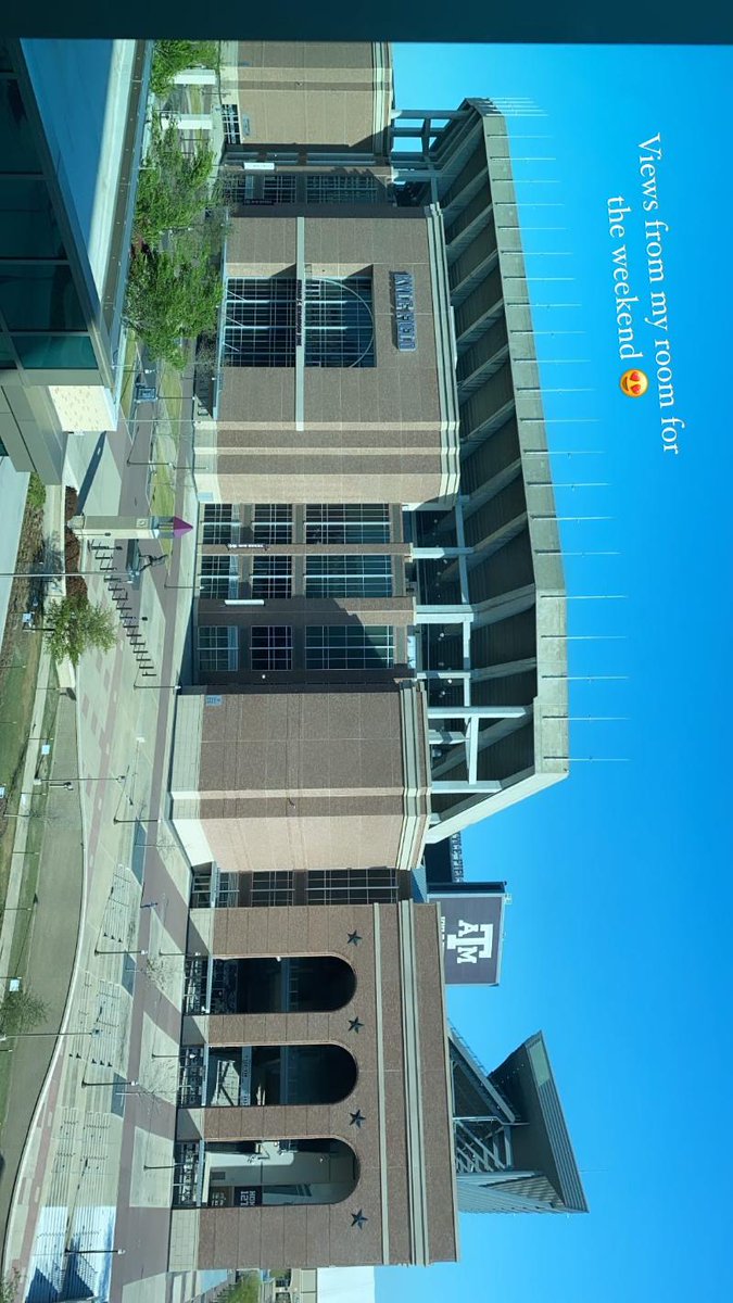 Jeannn16's tweet photo. I'm a finalist in Texas A&amp;M Hotel's Photo Contest! Help me rally votes: https://t.co/x5lNH3Iq11 @TAMUHotelCC https://t.co/LzdfDQ4mK0