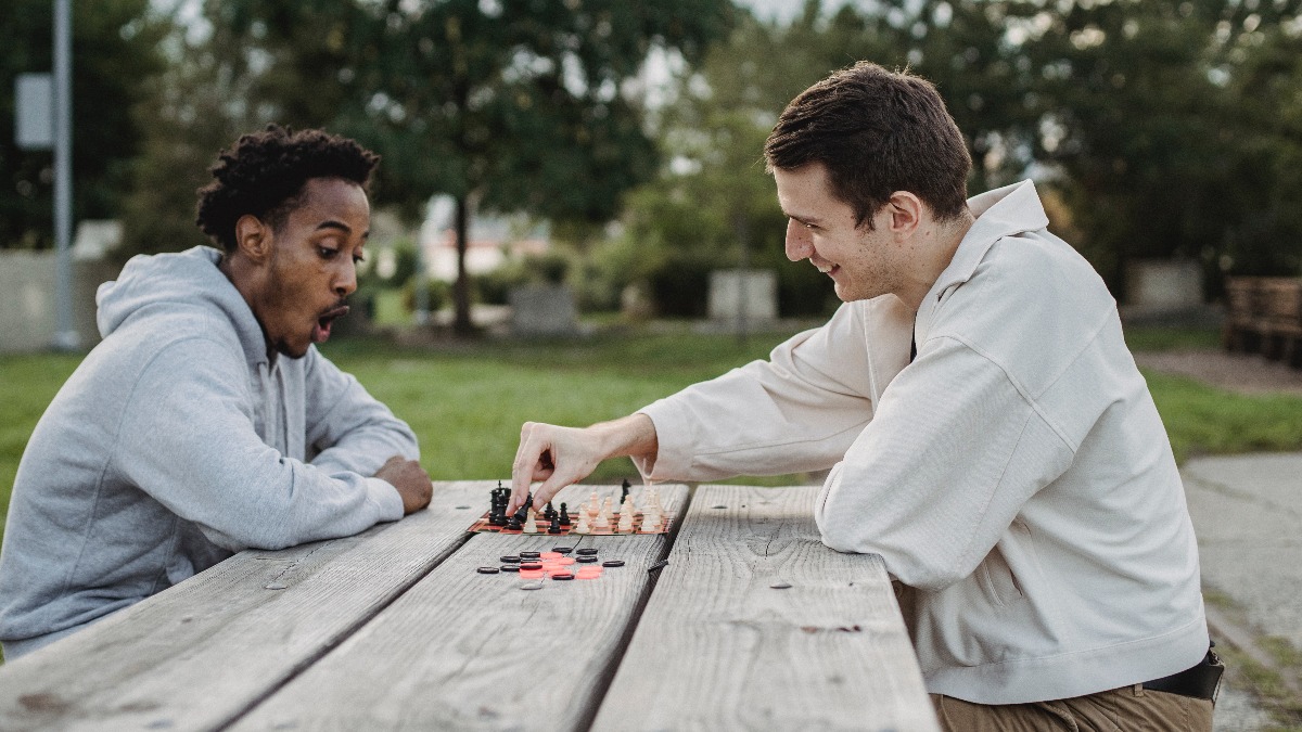 MySapphireGo's tweet photo. Today is international fun at work day! Whether you’re back in the office or still working from home, try to get some fun time in. Challenge a colleague to a board game at lunch or bring in fun snacks to share. How ever you’re celebrating, just be sure you’re having fun https://t.co/zAdxZPTJMi