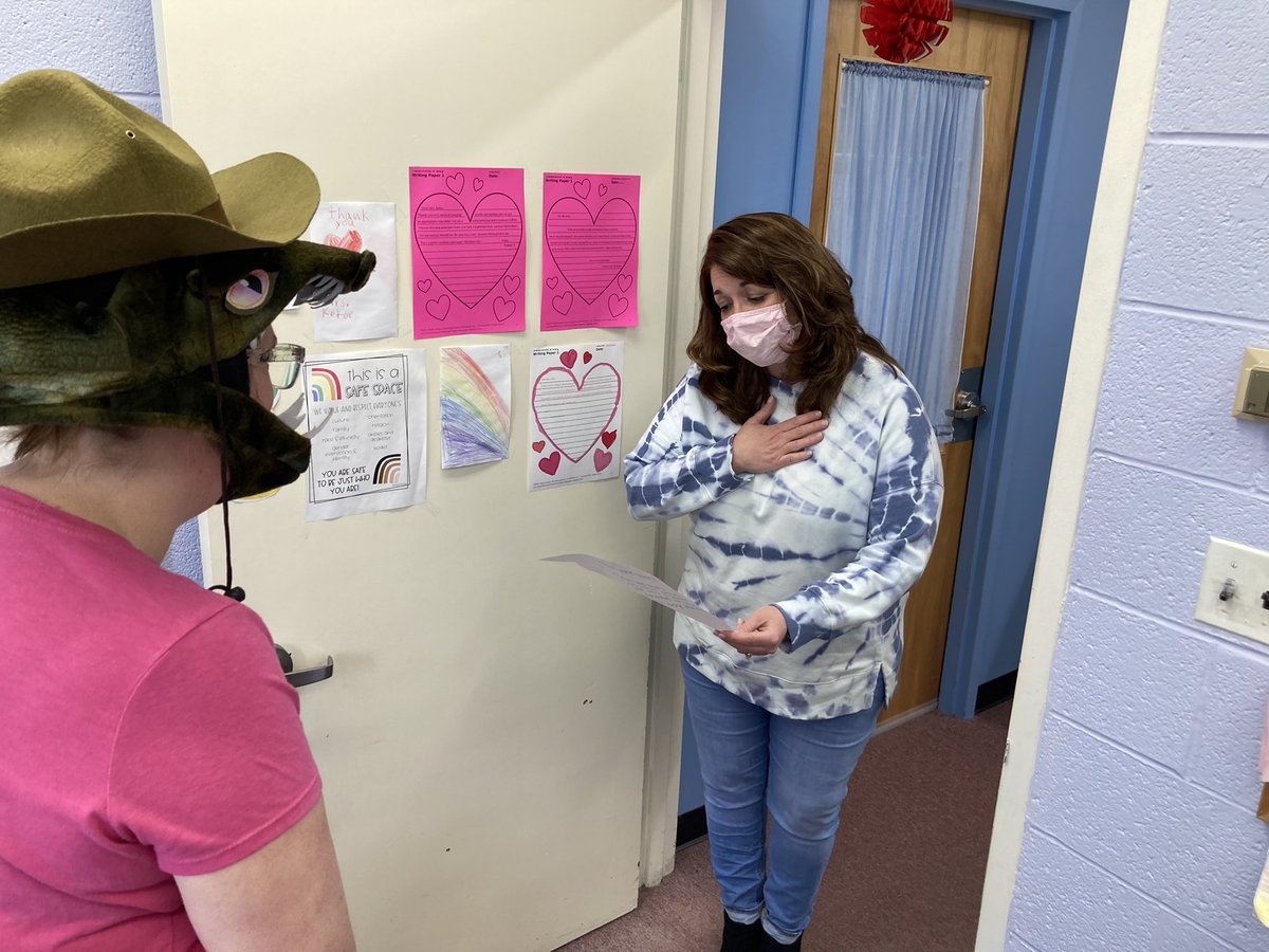 #BreakingNews! Our #awesomeAmvet Alligator mascot is retiring to the Florida Everglades at the end of the school year! Who will our next mascot be?!!