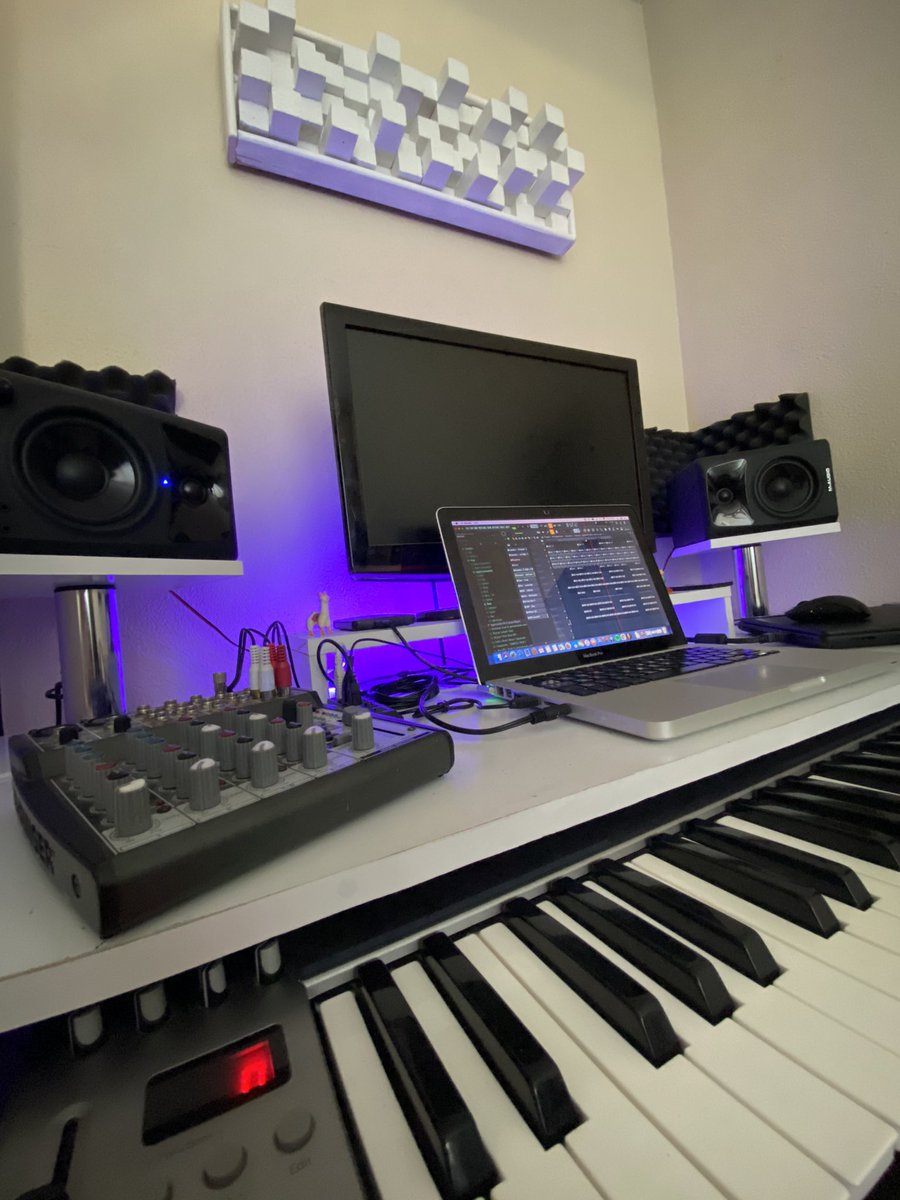 Tramobeats's tweet photo. @BeatStars https://t.co/EHwsUcnOB0
