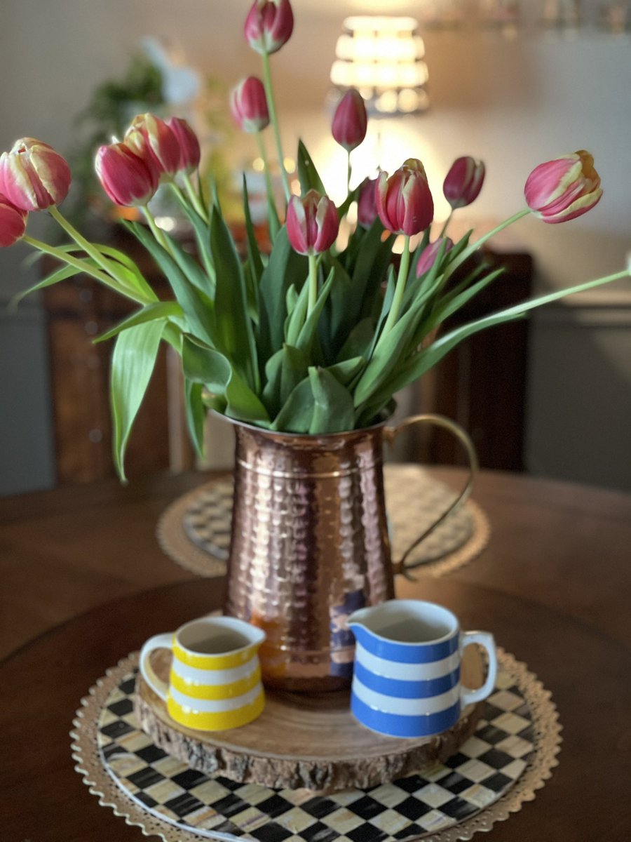 Love my vintage Cornishware blue jug from <a href="/JoanneHudson/">Joanne Hudson Basics</a> 💙💙
#betterlookingcooking