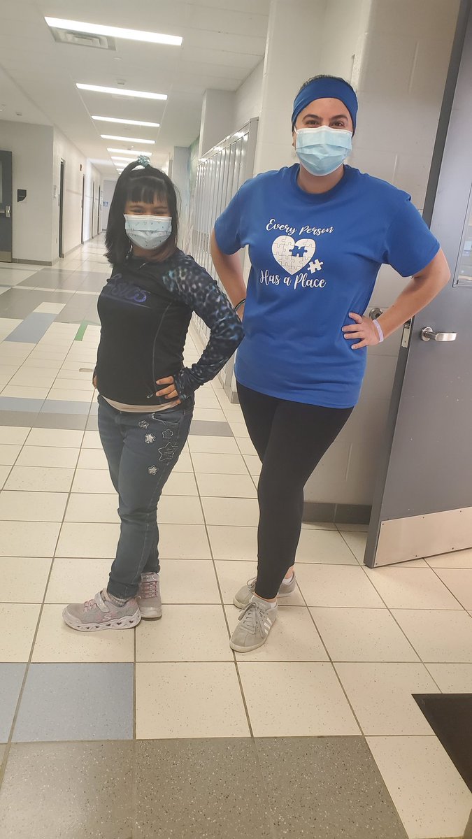 Ms_Manalis's tweet image. In a world where you can be anything, Be Kind! 🧩  #AutismAcceptanceMonth #AutismAcceptance #communityclass #inclusionmatters #LightItUpBlue @PeelSchools @BerylFordPS