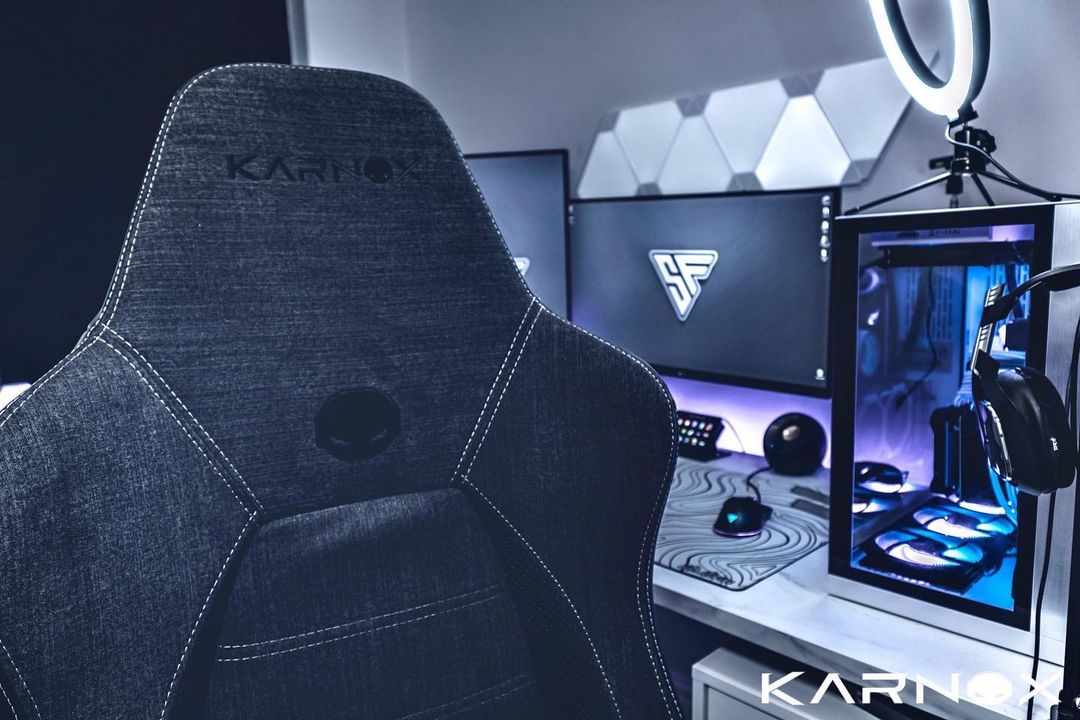 Karnox1's tweet photo. Life is simple. It's just not easy. Make it easier in a Karnox gaming chair!

Shop here: https://t.co/JMype2MsA1 or https://t.co/w9ptkFTub0

credit: @iiTzSteven 

#karnox #gamingchair #gamingsetup #gamer #instagaming #workfromhome #productivity https://t.co/1BAZCKL4Zd