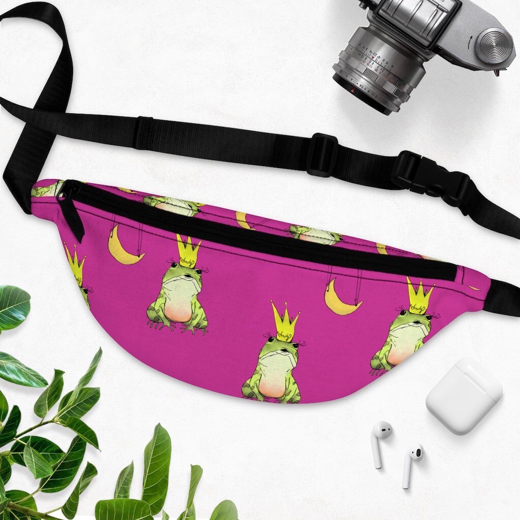 GiveAndEngage's tweet photo. New waist pack!!!  The Wendy Waist pack is the latest addition to my #etsy shop: Wendy Hip/ Waist Pack.  Super strong holds the essentials. Get one for your entire squad! #athletic #pink #green #hippack #waistpack #fannypack #frog #frogbag #wendy https://t.co/bSscJsV6oH https://t.co/5ovzcQqZTZ