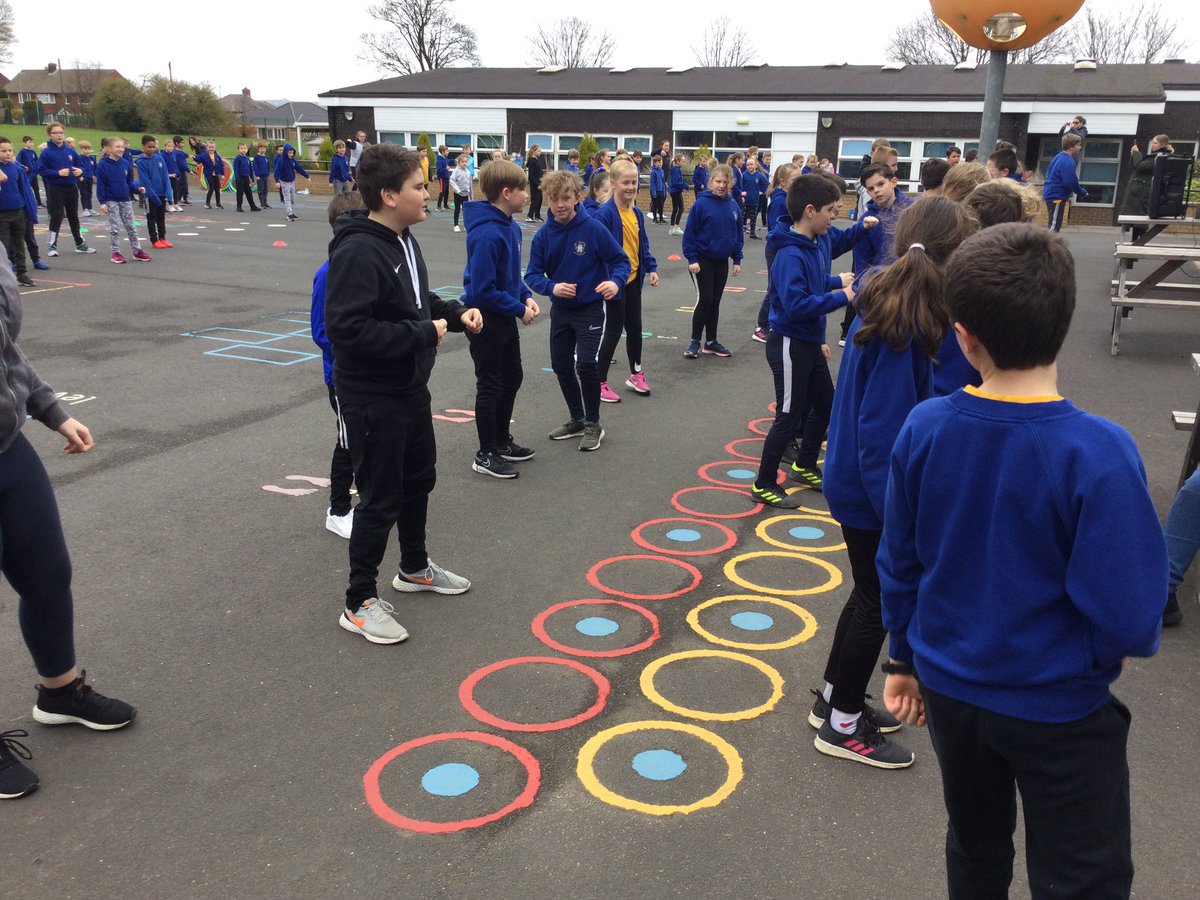 whickhamstmarys's tweet photo. The whole school performed the #DanceReunite mass dance today and had an amazing time performing before taking part in our 40 minute fundraising activities. Thanks @ChannyOfficial for providing an amazing song for us to dance to! #WeAreStMarys #livelent @GatesheadSSP https://t.co/VedOwvBVBD