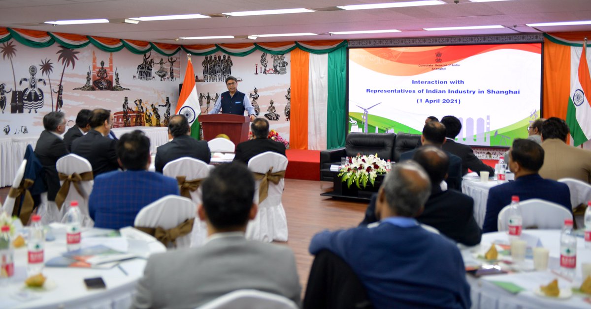 IndiaInShanghai's tweet photo. Amb @VikramMisri @EOIBeijing interacted with Indian industry representatives based in Shanghai. Business leaders representing various sectors including #IT, #Pharma, #textiles, #engineering, Manufacturing, #foodprocessing, #banking etc participated in discussions. @MEAIndia https://t.co/CSVb549rhn