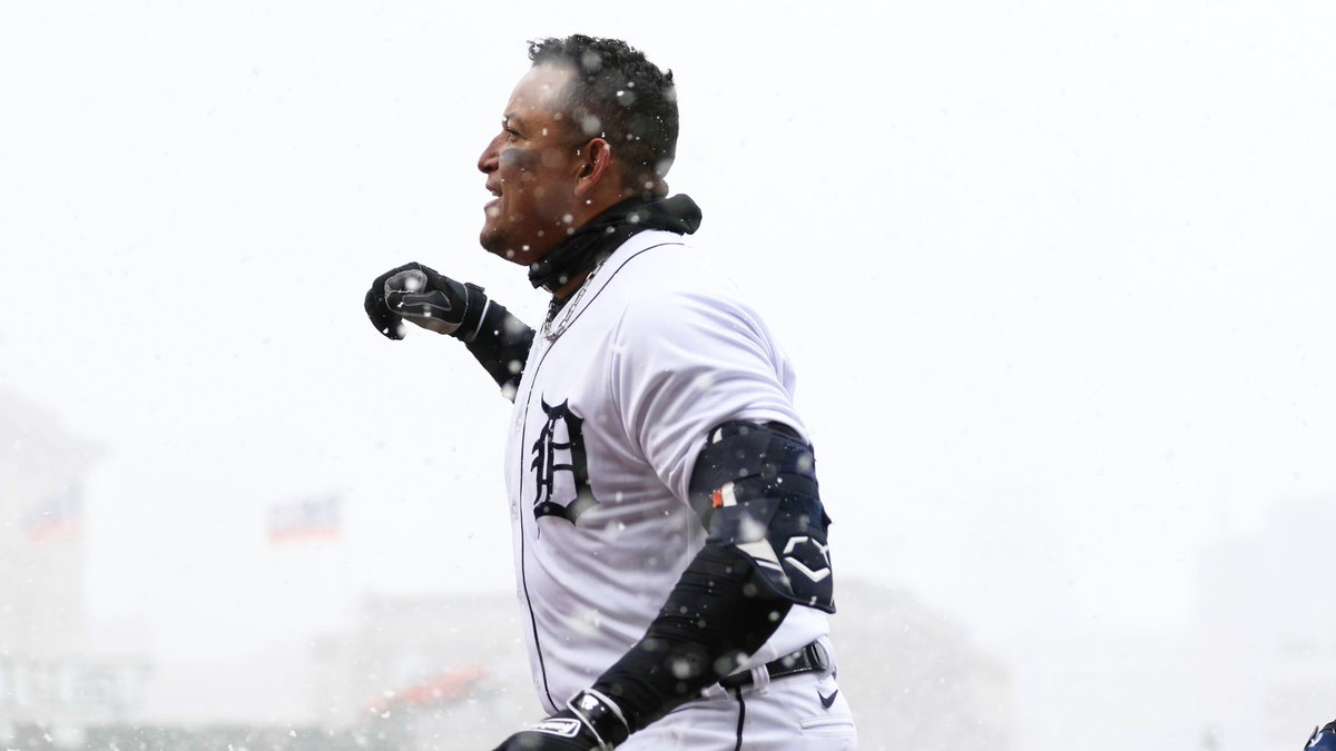 MLB's tweet photo. Snow baseball hits different. #OpeningDay https://t.co/kZWy0rkQbM