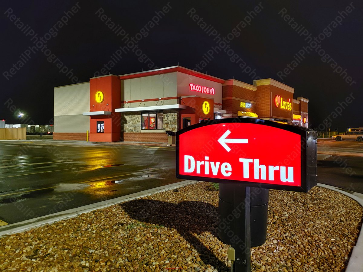 retailphotos's tweet photo. Here is something that I haven't shown: A #Loves #TravelStop at #Night! This one also has space for #Subway and #TacoJohns!
#Lovestravelstop #tjs #gas #open #nighttime #berthoud #colorado #photography #stockphotos #stockphotography #retailphotographer #theretailphotographer https://t.co/u2j5MPYEWv