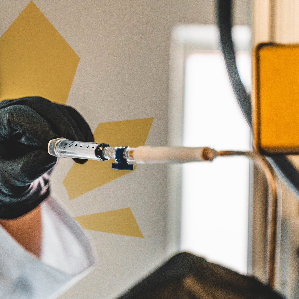 lumin_extracts's tweet photo. THC Remediation can be a complicated process.  That's why we perform sample collections throughout the entire process, enabling our chemists to view the THC content of the oil throughout the entire batch.  This ensures a consistent result every time. https://t.co/sTyK8GmBSn