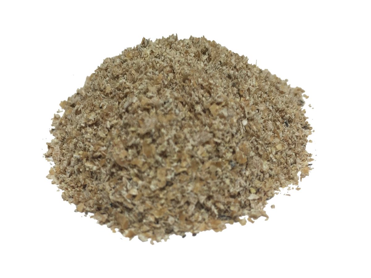 McNessCanada's tweet photo. We are back for another #FurstMcNess #CommodityProfile! Thanks for reading along. This week we are featuring wheat shorts, which is a biproduct of commercial flour milling. Approximately 25-30% of the milling process output is directed to animal feed. (1/7) https://t.co/JxLfW13kjz