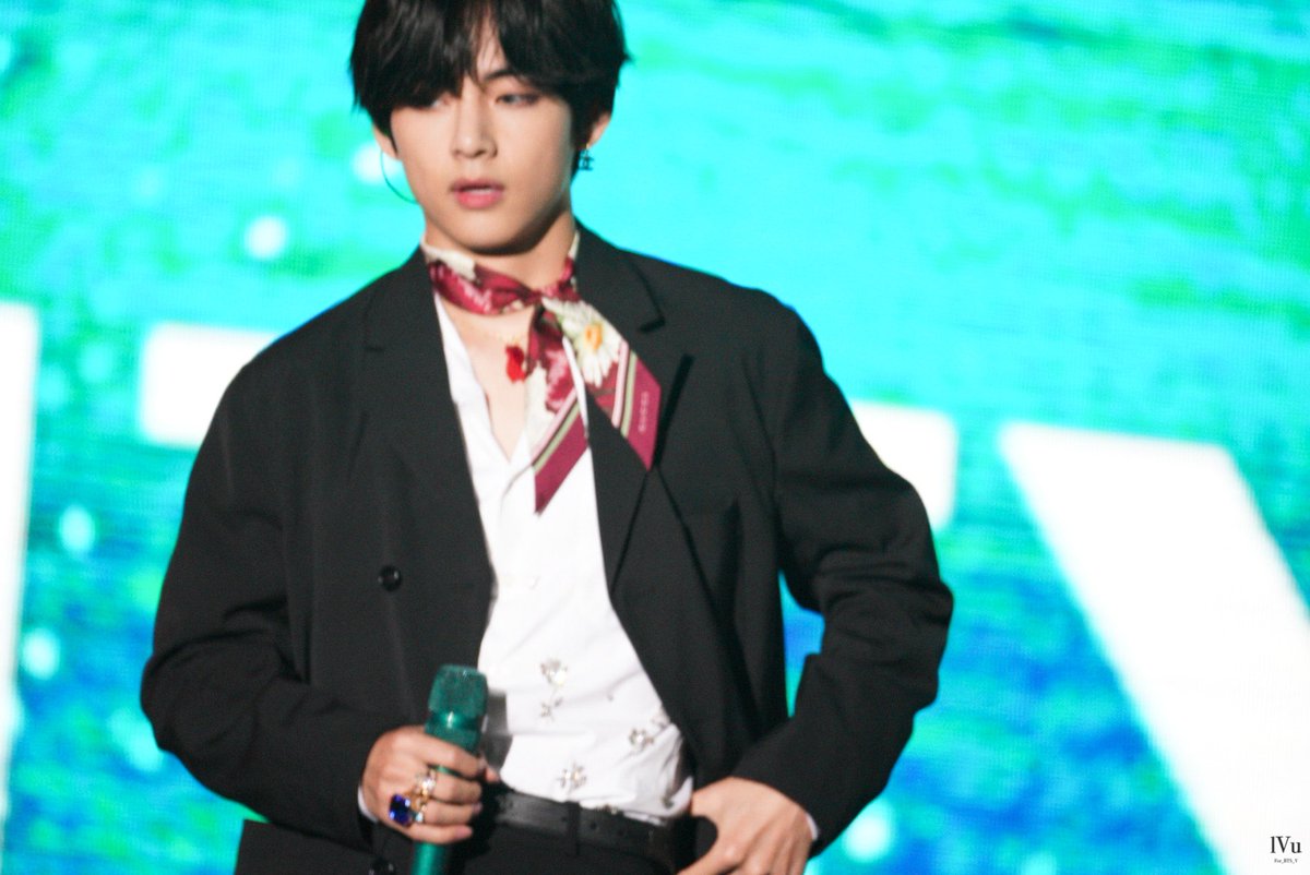 러브유 lVu tweet media