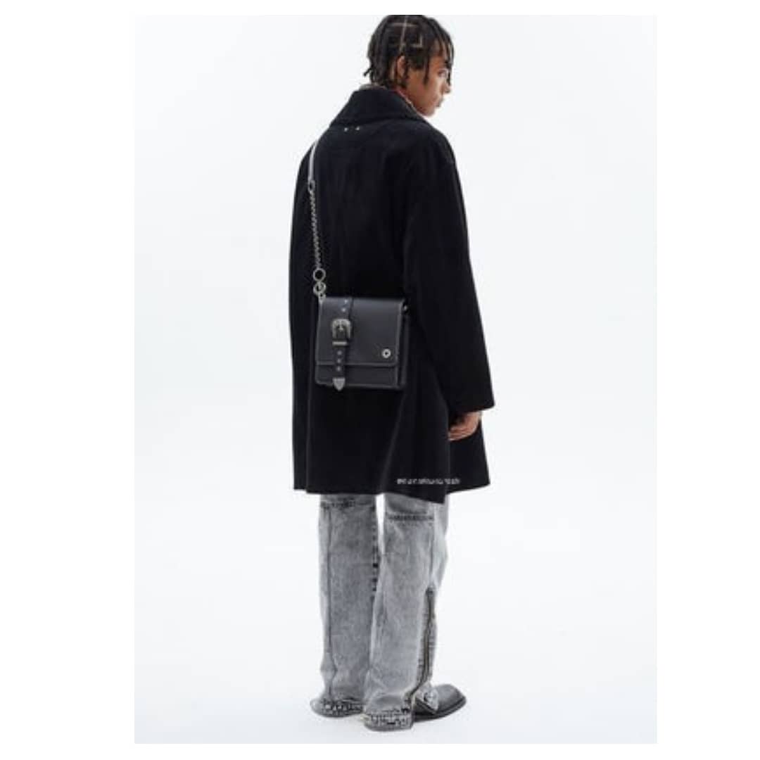 Lee Min-Ki wore ANDERSSON BELL Oversized Corduroy Double Breasted Coat $601 in Oh My Ladylord Episode 3. #leeminkistyle #leeminkifashion #ohmyladylord #ohmaster #kdrama_fashion #ANDERSSONBELL...