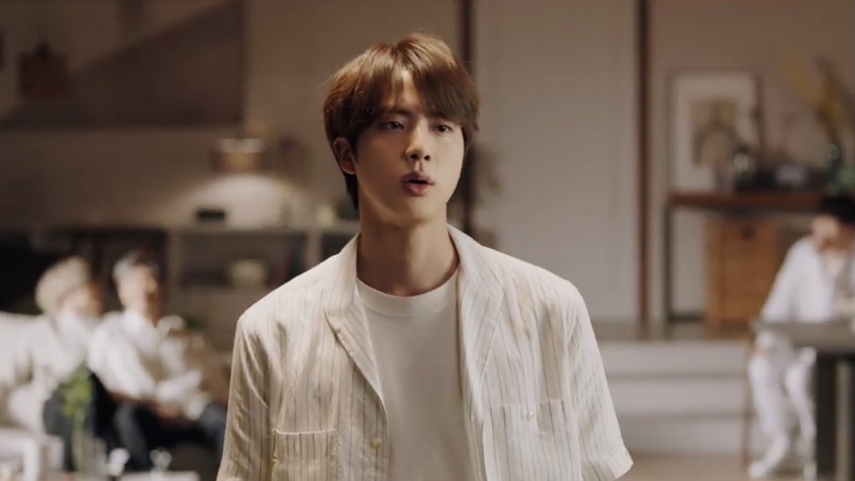 seokjinfile's tweet photo. you, in my imagination, are so vivid https://t.co/ssWY8dK9kz