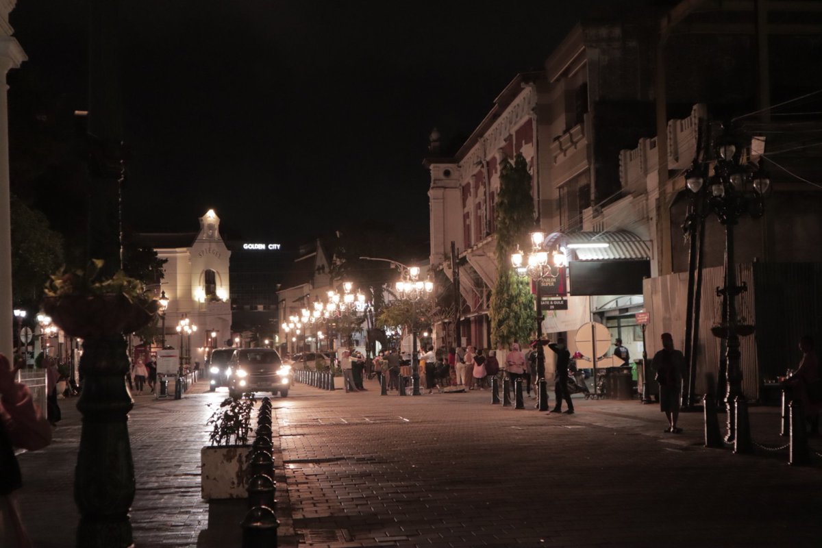accyourself's tweet photo. Setelah Jogja, aku mulai jatuh hati dengan Semarang. https://t.co/YOMS2i64Ik