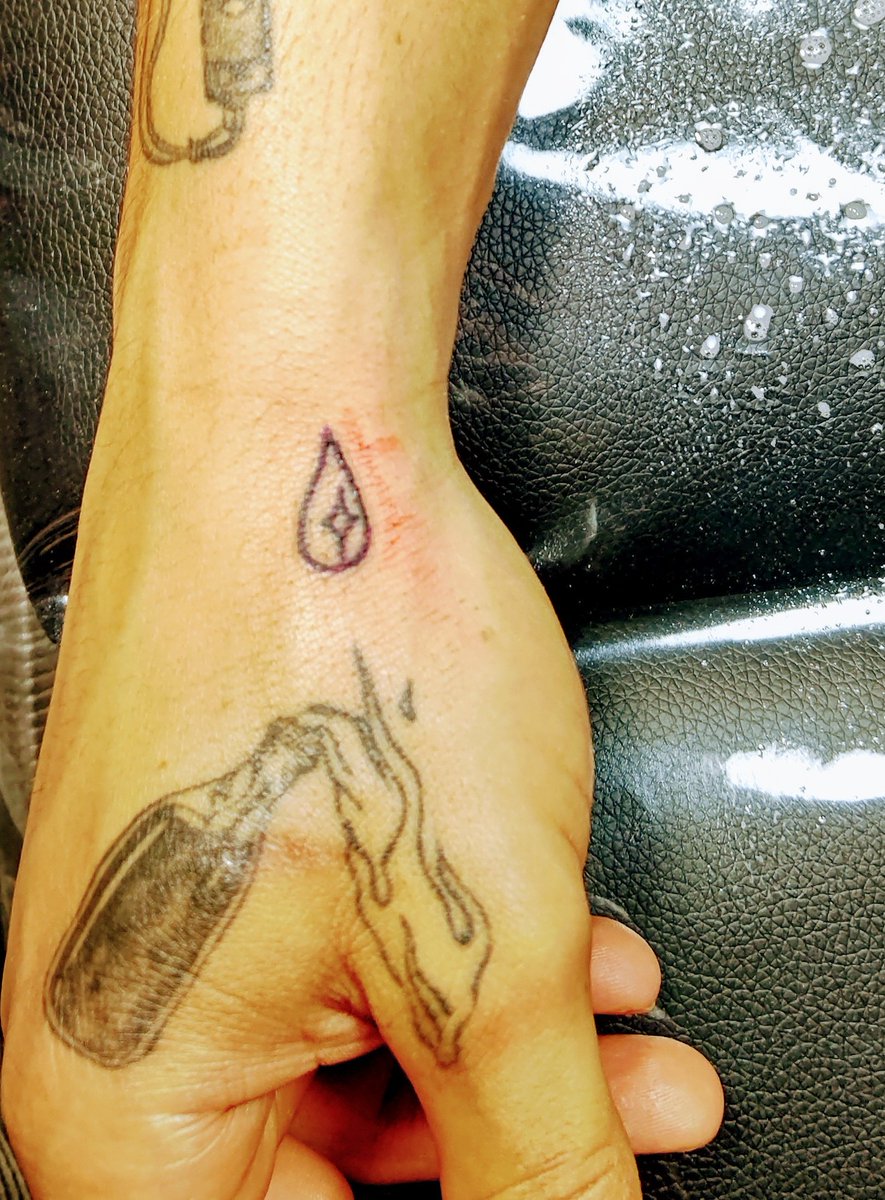 Tattoo Studio Yellow Gs8e9zvp9xsgfxt Twitter