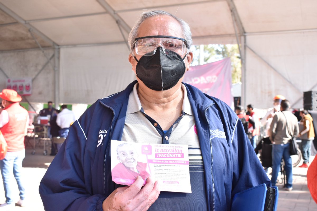 Ya se encuentran saliendo los primeros adultos mayores vacunados de este segundo día de Campaña de Vacunación contra COVID-19 . 👴🏻👵🏻