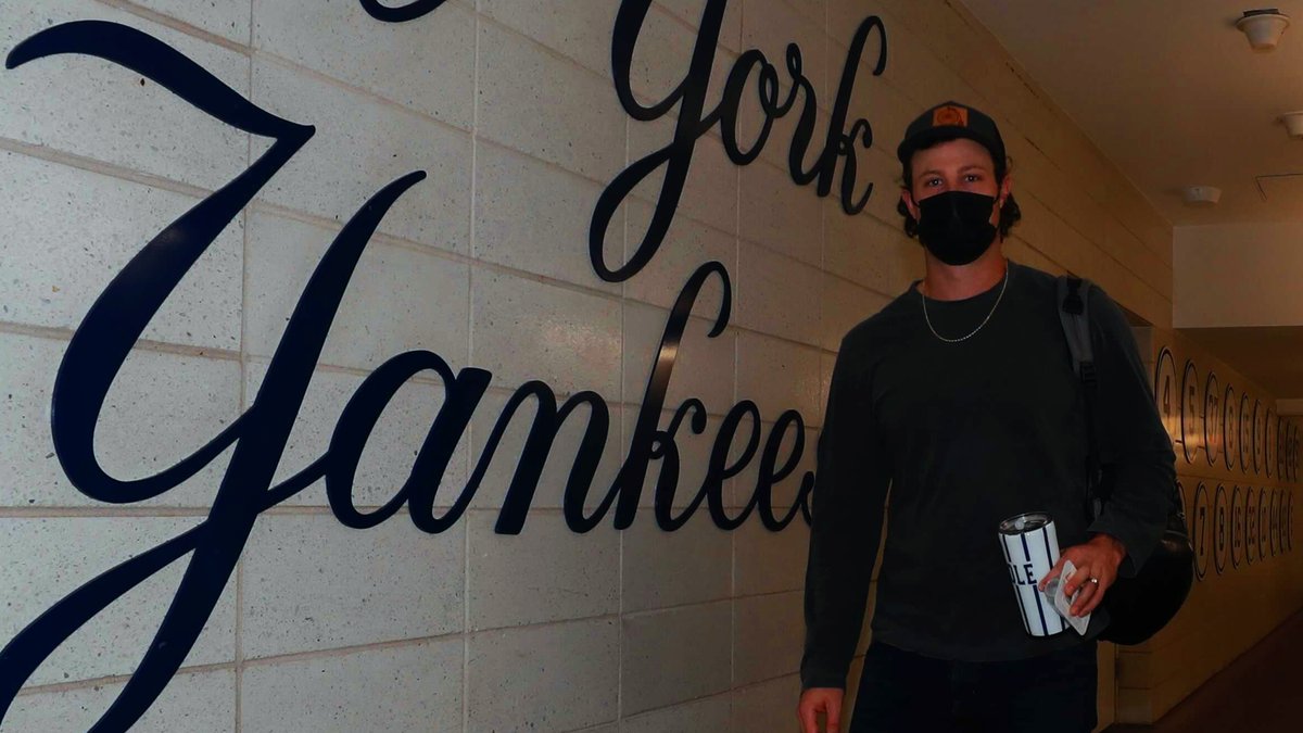 Yankees's tweet photo. 🔥 Squad https://t.co/S14UNPPDfc