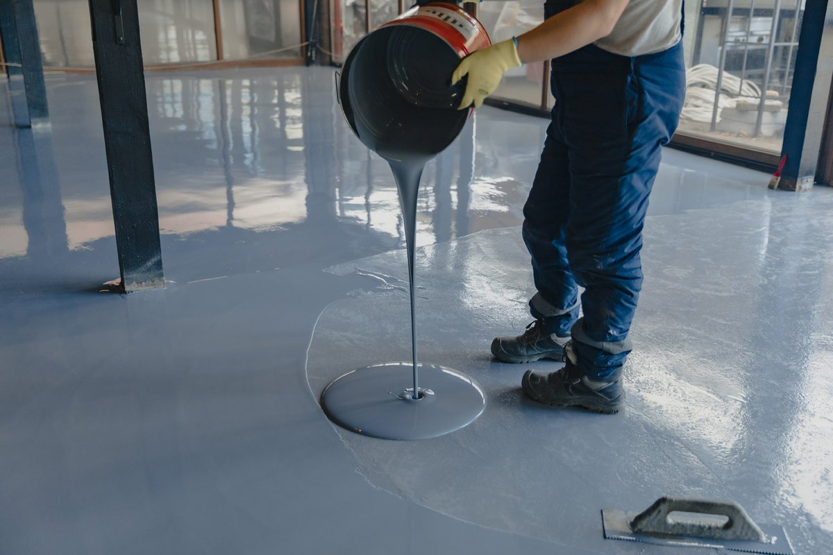 Epoxy flooring is amazing for garages, as they provide the absolute best in durability and quality. 

🌍 Learn More: iepoxy.ca/services/garag…

#GarageFloors #Epoxy #EpoxyCoating #Garage #GarageFlooring #GarageEpoxyFlooring #EpoxyFlooring #Flooring #FlooringService