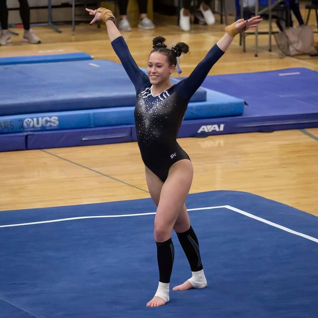 BrainerdGymnas1's tweet photo. Reminiscing about State 2021. Enjoy these pictures of Brenna &amp; Josie living their best life 💙 https://t.co/qeevUXLeu6