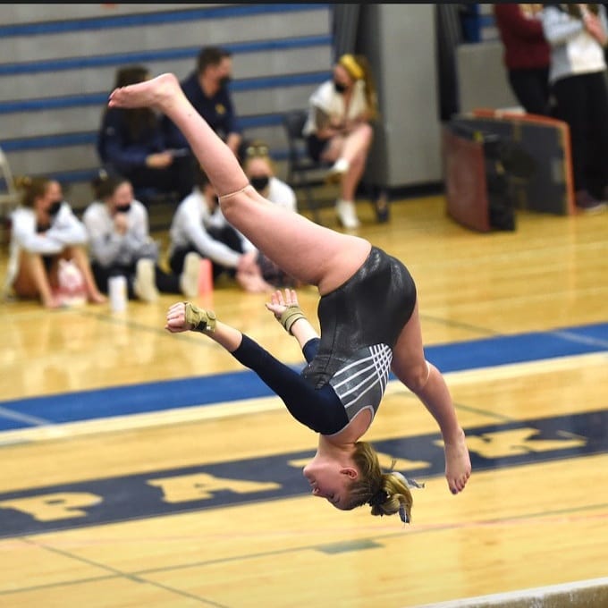 BrainerdGymnas1's tweet photo. Reminiscing about State 2021. Enjoy these pictures of Brenna &amp; Josie living their best life 💙 https://t.co/qeevUXLeu6