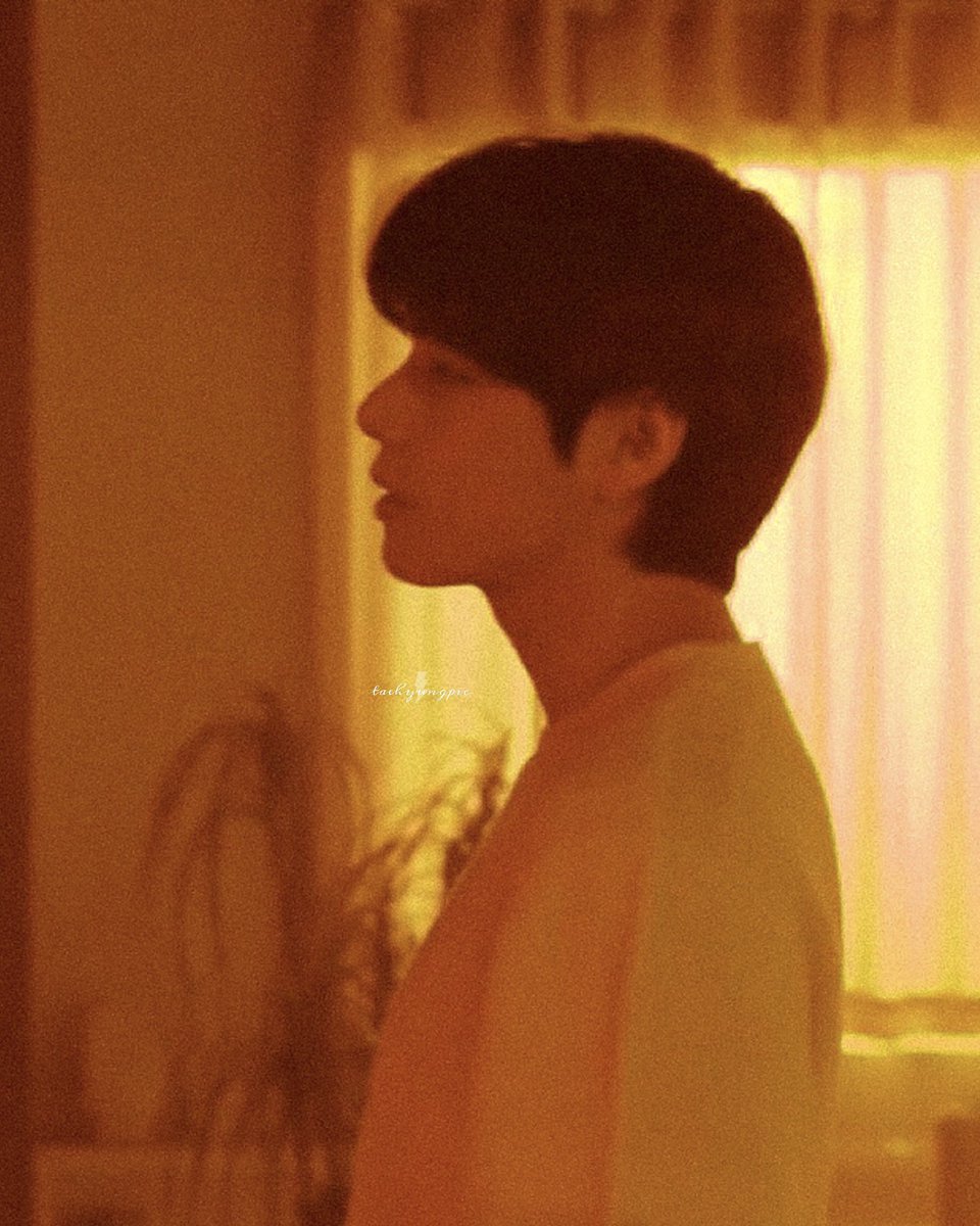 kimtaevuck's tweet photo. taehyungpic: RT @taehyungpic: #FilmOutbyBTS #V ✨ https://t.co/AeBPnQeAGC