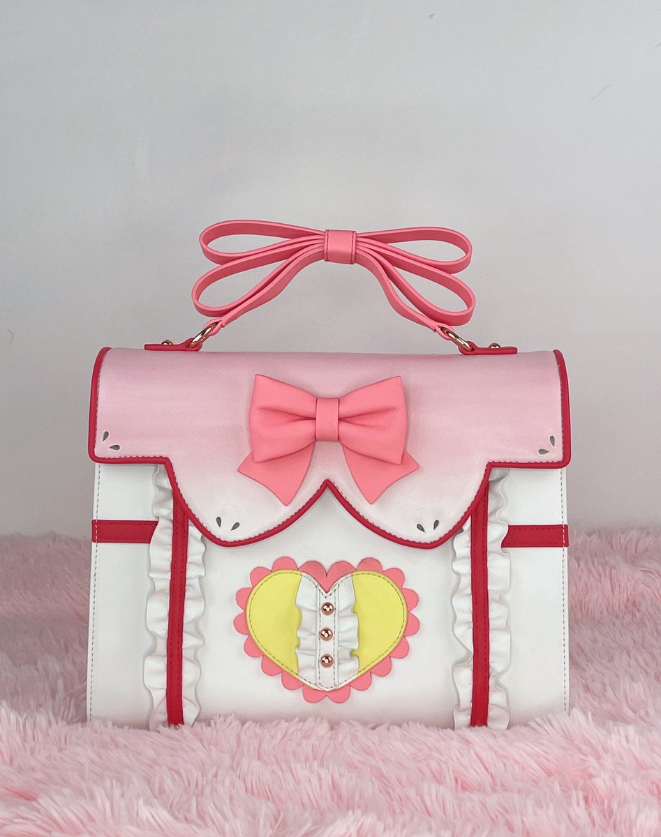 NyahalloShop's tweet photo. Magical Girl Bags Kickstarter has now launched!!! 💓💫
Can we fully fund this project and bring these bags to life? ♡

[RTs appreciated] 💕
https://t.co/rdwMhvAMxi https://t.co/WLbA6M6JbH