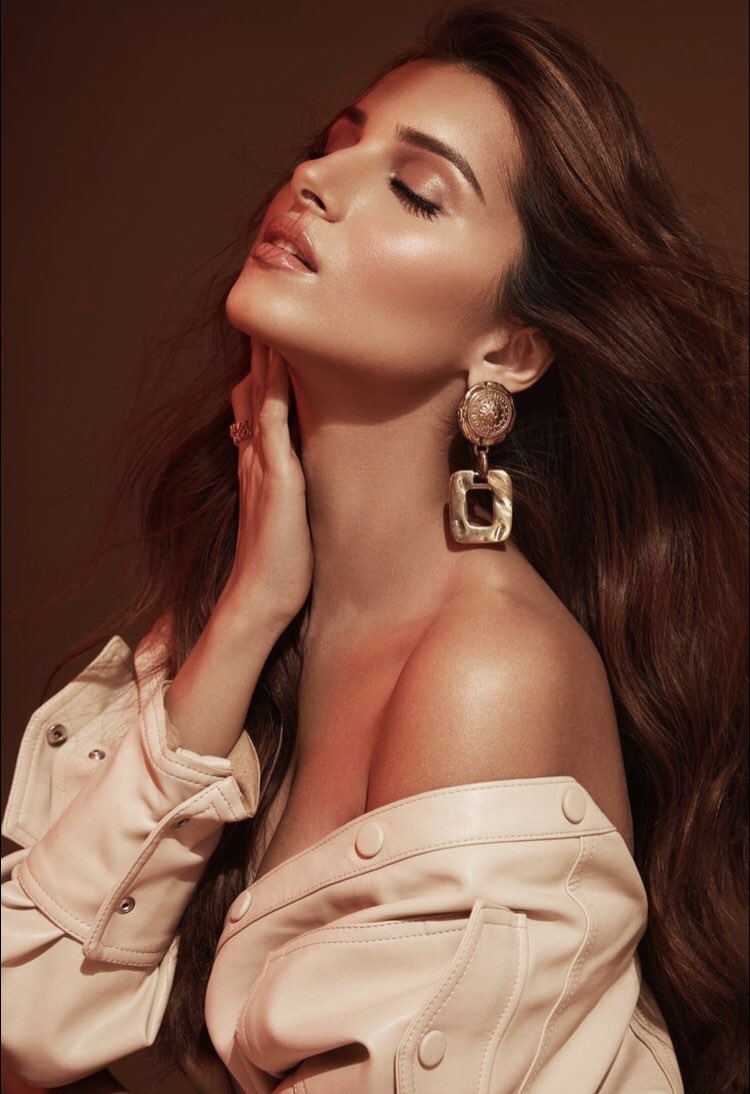 Ex5g-eSUYAY-csE?format=jpg&name=medium