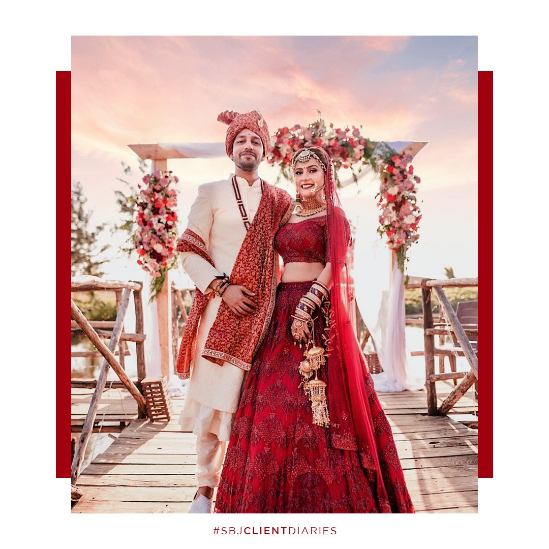 houseofsbj's tweet photo. Swayed in a sorbet romanticism, our collection exemplifies love. A sparkle to your spirit and a gleam of better life with your better half.
Book Virtual appointments on 9811126999
Picture 1 &amp; 3 Bride’s Outfit - Devakshai; Urvashi Picture 2 Groom’s Outfit - @akshatchopra12 https://t.co/w5FjdZif36