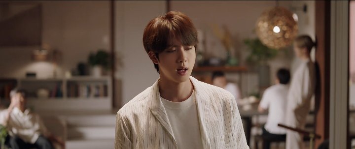 EdenFae's tweet photo. Sge lang tulog lang kayo alam kong pagod kayo kakatrabaho #FilmOutbyBTS https://t.co/ZvqIFcV7K2