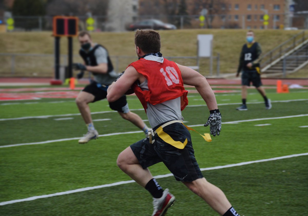 FerrisUREC's tweet photo. Check out these awesome shots from flag football! 
Enjoy your mid-semester break Bulldogs, and we’ll see you back next week for some more intramural fun! https://t.co/2joRNoVBDj