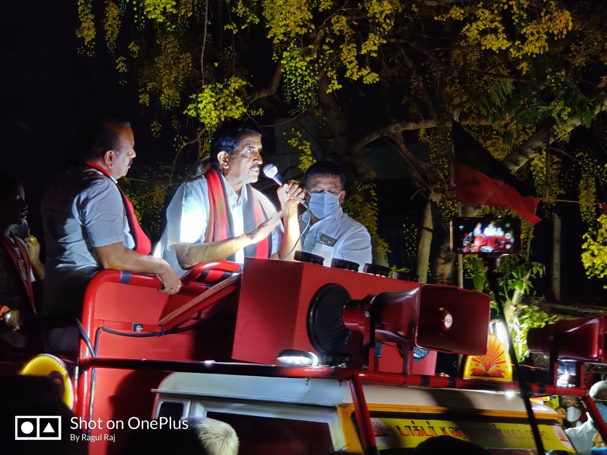 MaruthavelDmk's tweet photo. நமது வெற்றி வேட்பாளர் அண்ணன் #டாக்டர்வரதராஜ் அவர்களுக்கு    வாக்கு சேகரித்தபோது உடன் கழக நிர்வாகிகள் மற்றும் பொதுமக்கள்

வாக்களிப்பீர் உதயசூரியன் 🌅!
#DMK4TN2021 #StalindhaanVararu  #StalinForCM #DMK4TN  #வாக்களிப்பீர்_உதயசூரியன்
#MKStalin4TN #VoteForDMK #MKStalin #pollachifordmk https://t.co/rCw82WkoC4