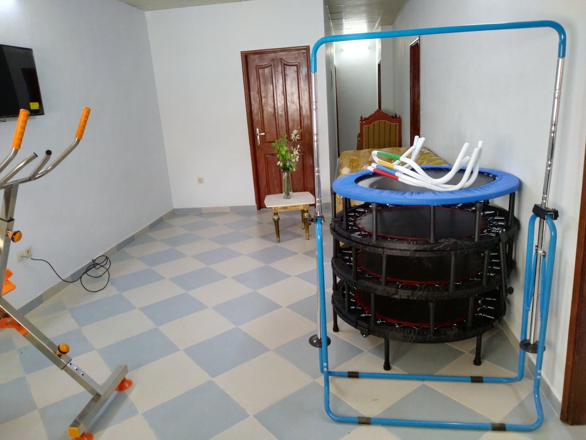 OngUnivers's tweet photo. Un trampoline mixte (enfants et adultes),  des Jeux ludiques pour occuper les plus petits pendant que les parents sont occupés par leur dispicipline favorite. 

Un restaurant pour vous permettre de vous ressourcer
@gouvbenin #Inde #Sports #Wasexo #Unicef #Handicap_International https://t.co/LuAsCAryXl