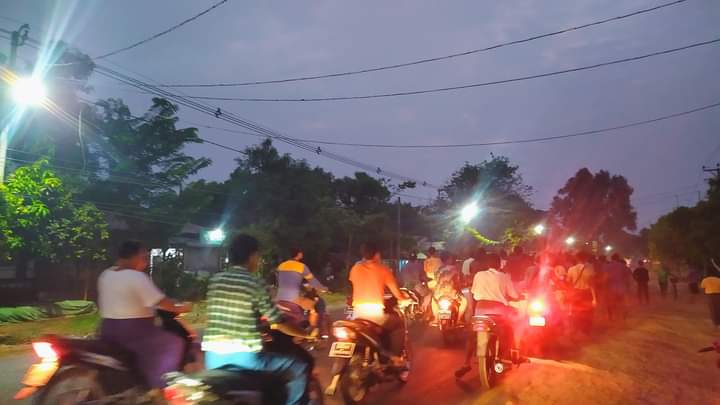 Jan55022930's tweet photo. Dawn strike against Military dictatorship in KunChanKone(Kungyangon), Yangon Division.

ABOMINABLE CRUELTY
#WhatsHappeningInMyanmar
#InternetShutdown
#HearOurVoices
https://t.co/opfXt4i62i
#Crd to original photographer https://t.co/TlB5ZN2RRP